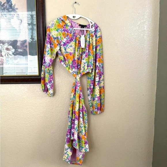 NWT Sanctuary Long-Sleeve Cut-Out Dress in Fresh Garden Size Medium - Picture 8 of 10